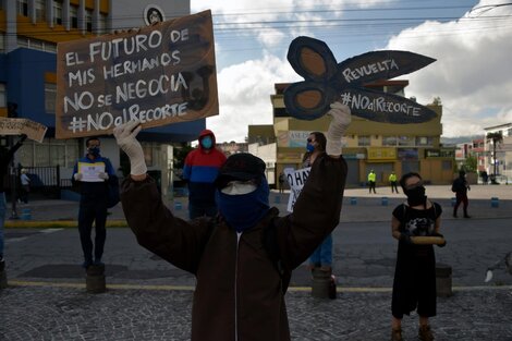 La Justicia frena el recorte en educación de Lenín Moreno