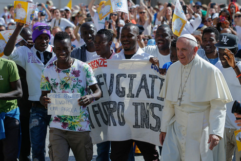 El papa Francisco habló sobre coronavirus, migrantes y refugiados