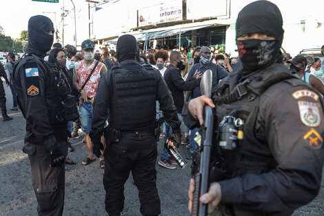 Recrudece la represión en Río de Janeiro