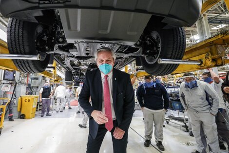 Coronavirus: Alberto Fernández recorre la empresa Toyota