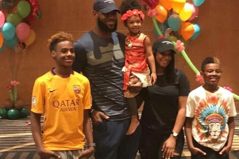 Los NBA quieren una burbuja con su familia para volver 