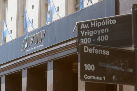 La AFIP inició recién con la actual gestión la fiscalización de cuentas en el exterior.