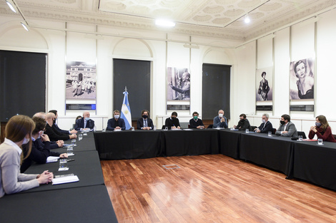 Cuarentena: si no suben los casos, habilitarán nuevos rubros y algunos paseos 