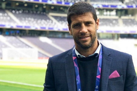 El alma dividida entre la pelota y la palabra