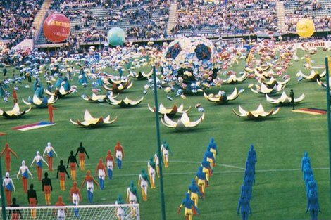 Pompas, circunstancias y fútbol