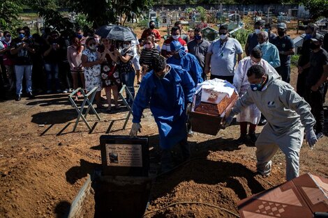 Funeral de Rangel Ruiz, médico del Hospital General de Manacapuru