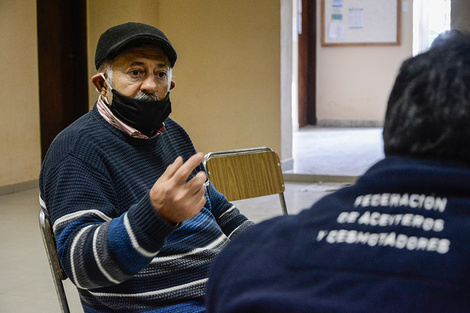 Zarza tiene 70 años y recuerda nítidamente la represión sufrida.