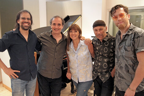 Máximo Rodríguez, Fernando Lerman, Laura Albarracín, Nacho Abad y Tomás Babjaczukn.