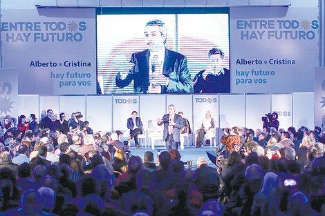 Alberto Fernández fue el orador de cierre del encuentro con comerciantes y empresarios.