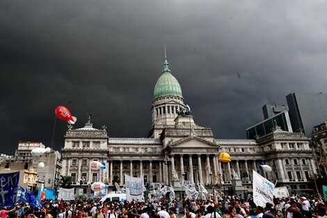 La deuda es la jactancia de los intelectuales  