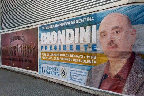 El neonazi Biondini se postula a presidente.