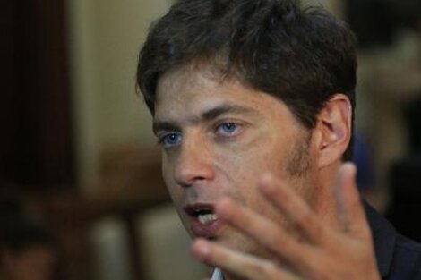 Tras la inauguración de la sede, Kicillof presentó su libro "Radiografía de la provincia de Buenos Aires" en la Facultad de Psicología platense.