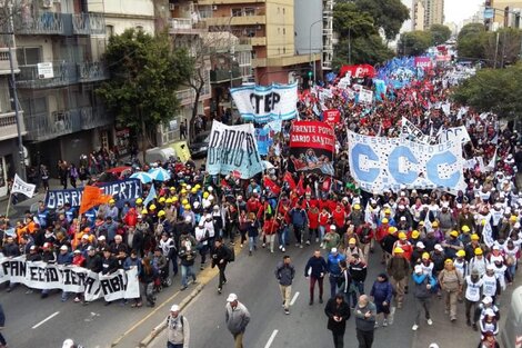 La marcha salió de Liniers y atravesó la ciudad hasta llegar al Congreso.