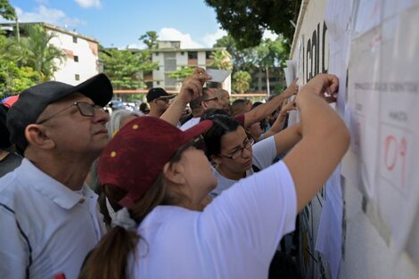 🔴 En vivo. Venezuela se acerca al cierre de los comicios y crece la incertidumbre