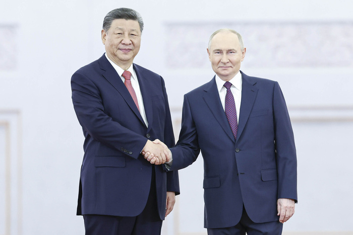 935443-putin-na