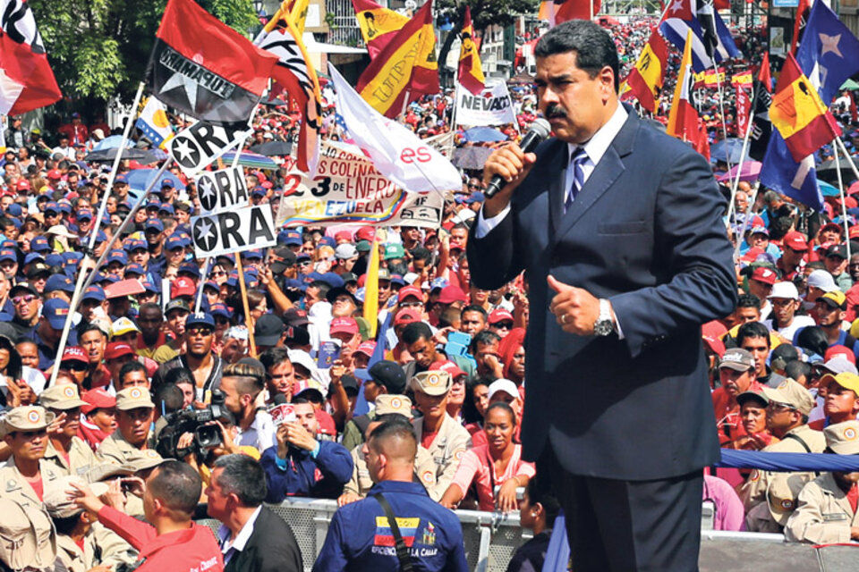 “Están desesperados... por acabar con la revolución”, dijo Maduro.