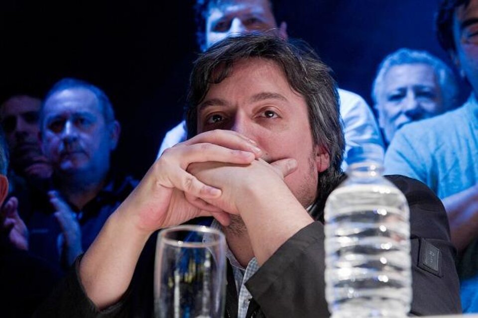 Máximo Kirchner acusó a Diego Bossio de "traicionar" al votante del Frente para la Victoria.