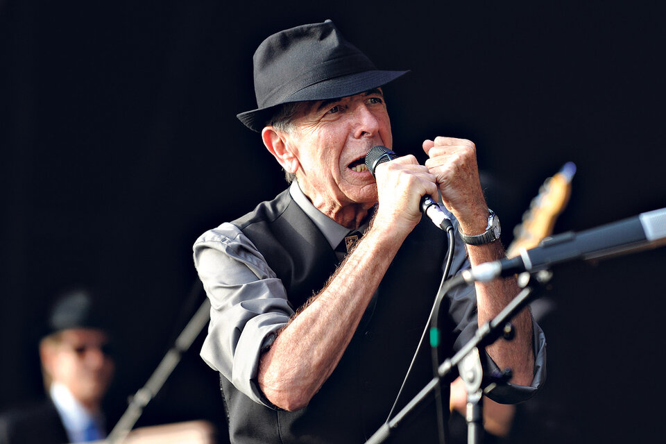 Leonard Cohen, dueño de un notable magnetismo en vivo. Nunca actuó en la Argentina. 