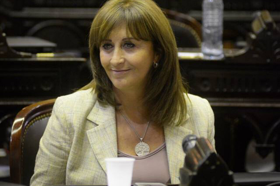 Mirta Tundis criticó a Macri por el intento de bajar las jubilaciones.