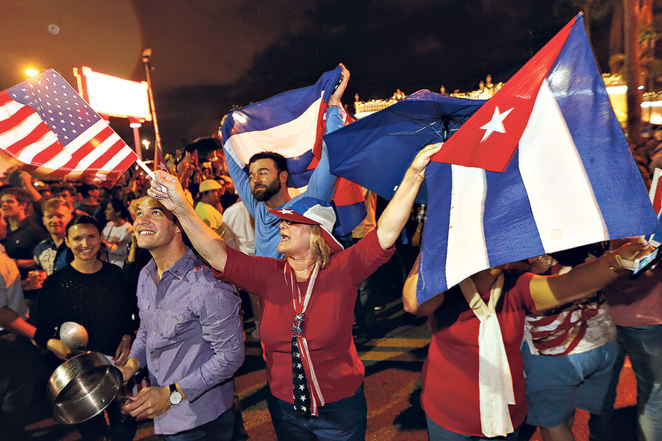 En la Pequeña Habana, el barrio cubano de Miami, hubo festejos al conocerse la noticia.