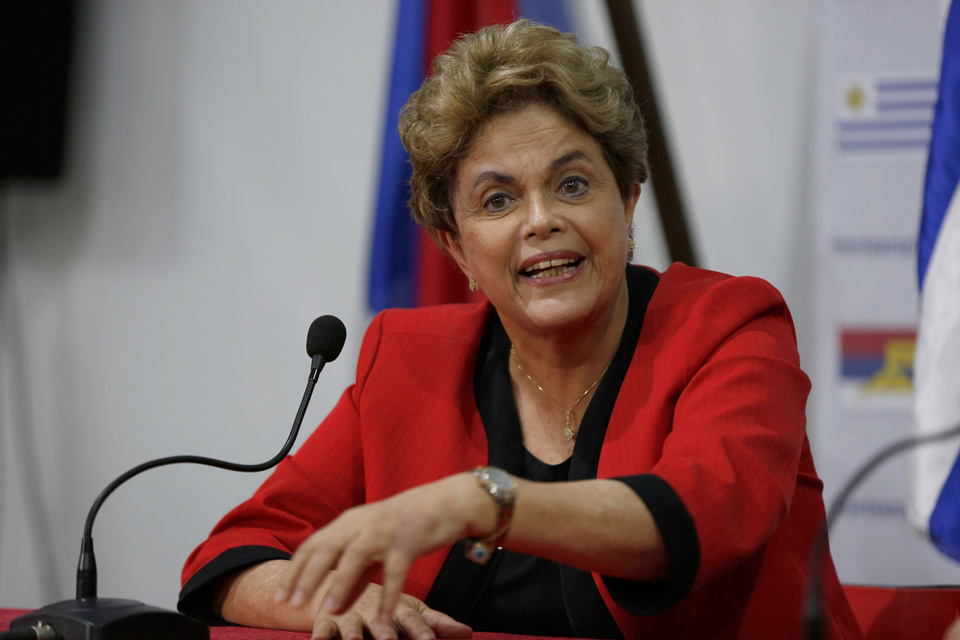 Dilma dio una conferencia de prensa en Montevideo, que la declaró “visitante ilustre”.