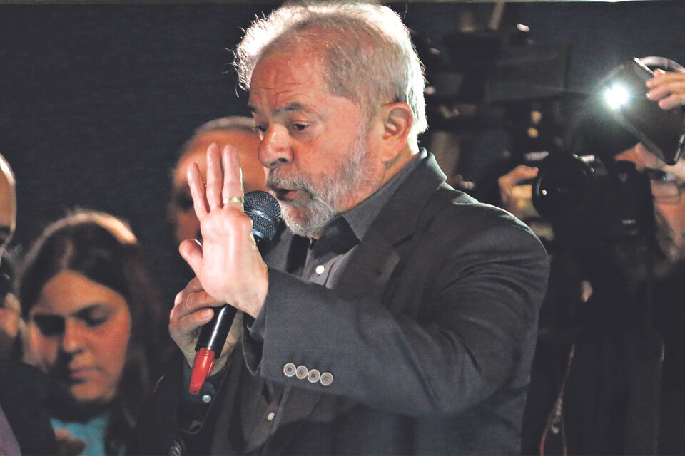 El ex presidente Lula participó de las manifestaciones de protesta que se sucedieron a lo largo de noviembre en Brasil. (Fuente: AFP)