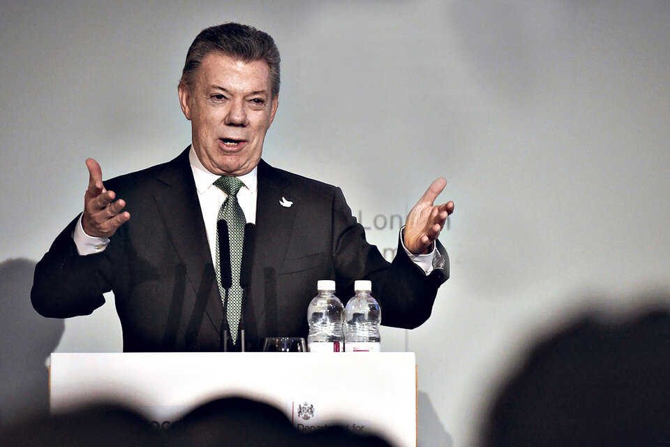 Después de la derrota en el plebiscito, Santos redobla la apuesta en favor del proceso de paz.