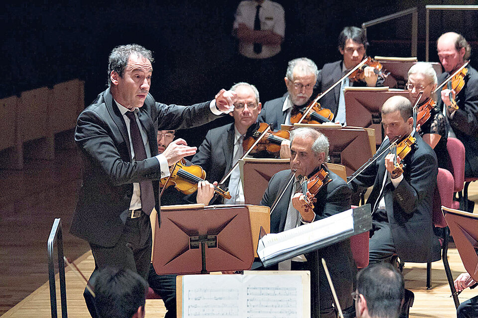 Panisello logró una concentración extrema por parte de la orquesta.