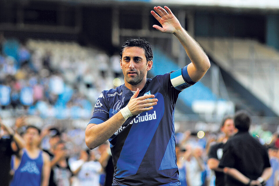 Diego Milito jugó con los campeones de 2001 y también con los de 2014.