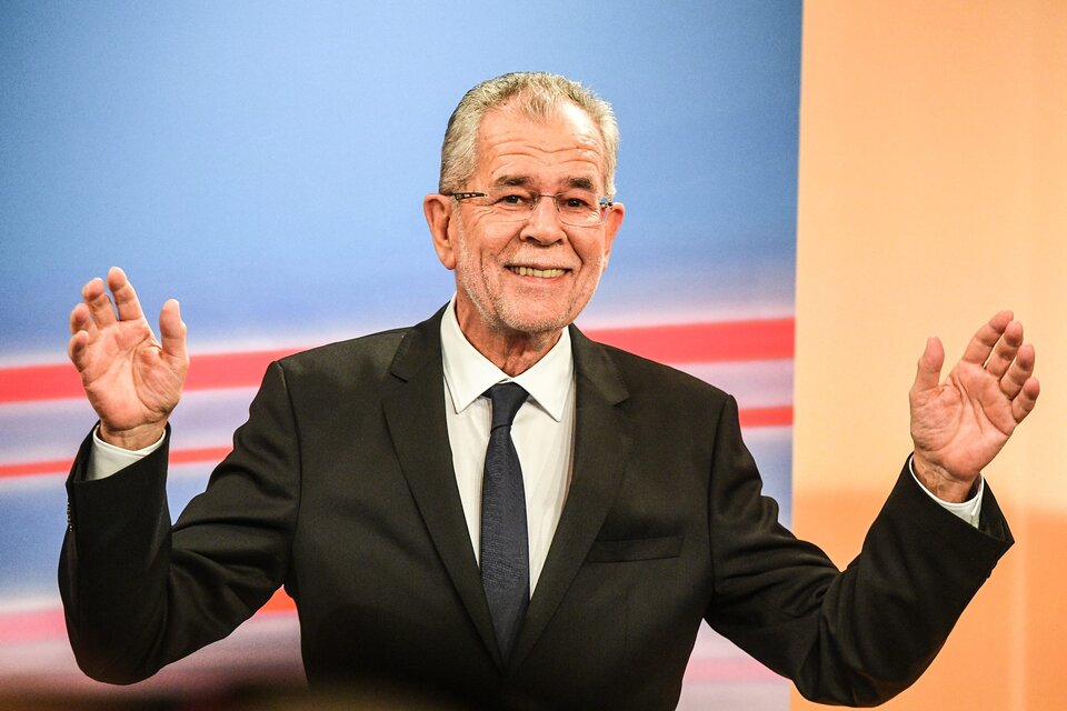 Van der Bellen superó al ultranacionalista Norbert Hofer en las elecciones presidenciales de Austria. (Fuente: EFE)