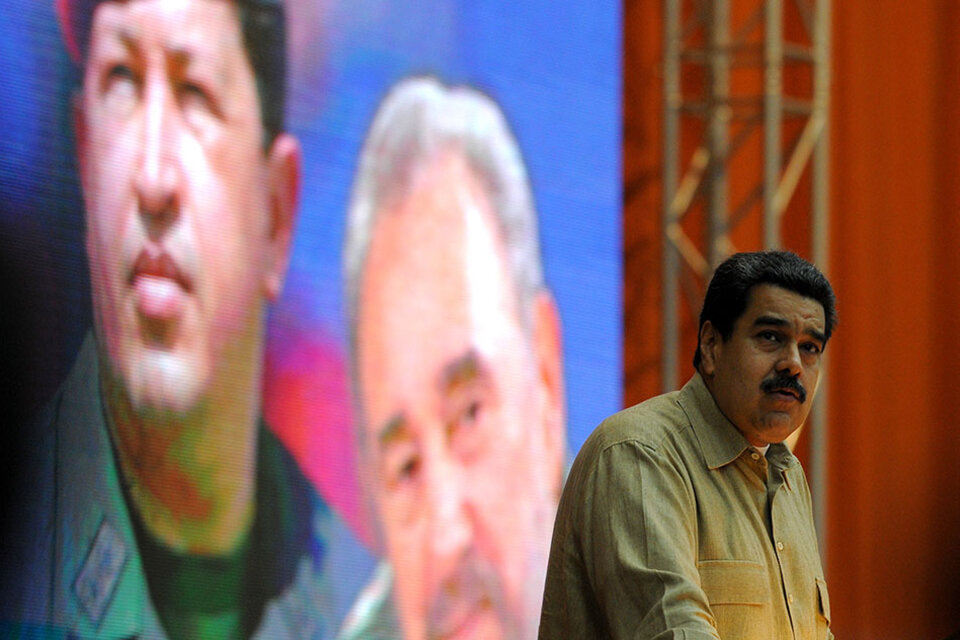 Desde La Habana, Nicolás Maduro dijo que seguirá "dando la batalla" por el Mercosur. (Fuente: AFP)