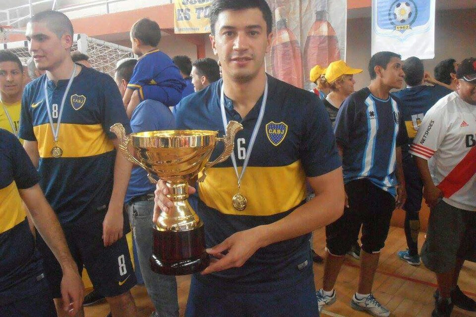 Además de trabajar en el subte, el joven era jugador de futsal. (Fuente: Cuenta oficial del Club Boca Juniors en Twitter)
