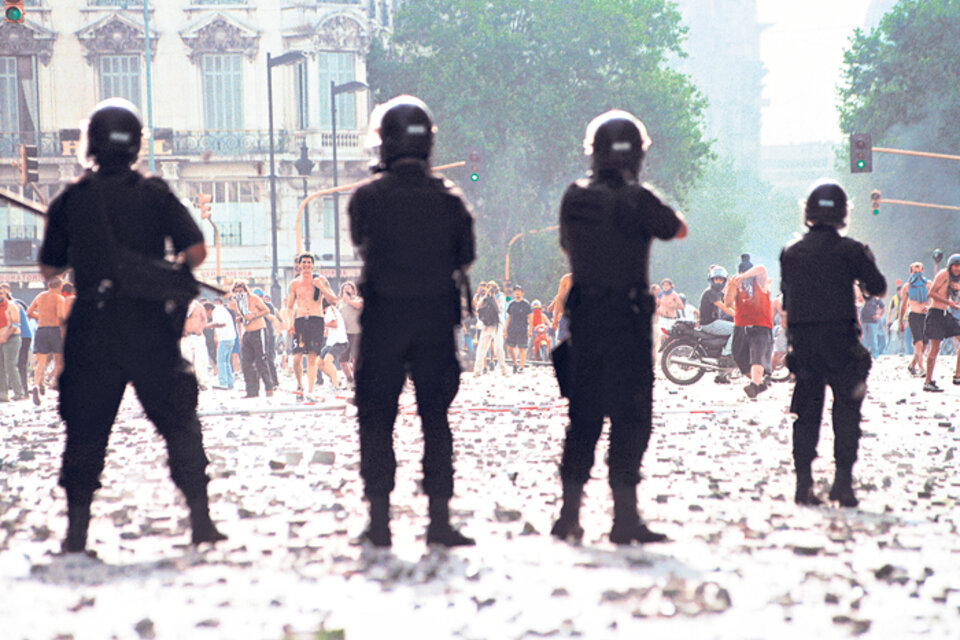 Entre el 19 y el 20 de diciembre de 2001 hubo 39 muertos por la represión policial. (Fuente: Pablo Piovano)