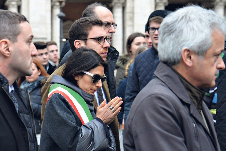 Funcionarios de Roma enfrentan investigaciones sobre corrupción: impacta en la gestión de la alcaldesa Raggi. (Fuente: AFP)