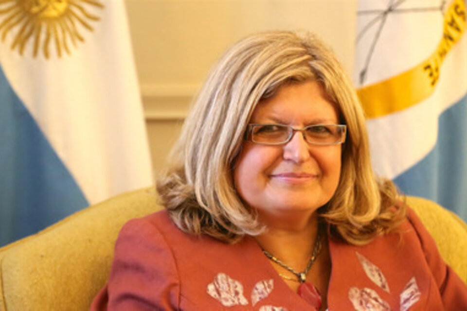La ministra de Educación Claudia Balagué prometió "ir hasta las últimas consecuencias".
