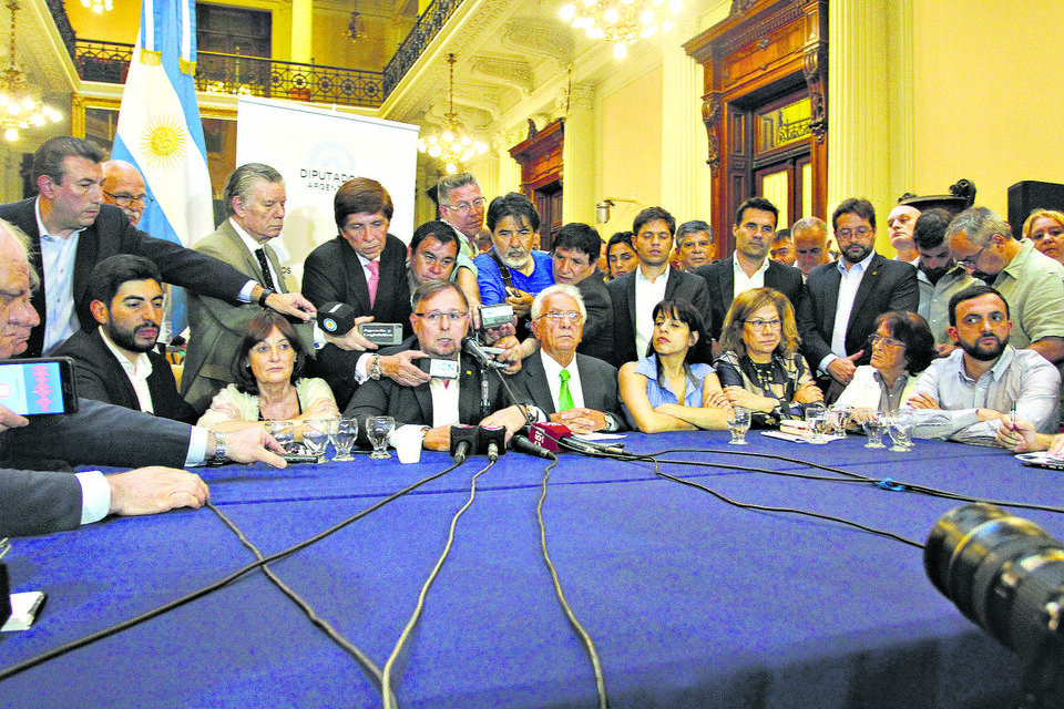 La mayoría de la oposición acordó en Diputados para aprobar la modificación a Ganancias.