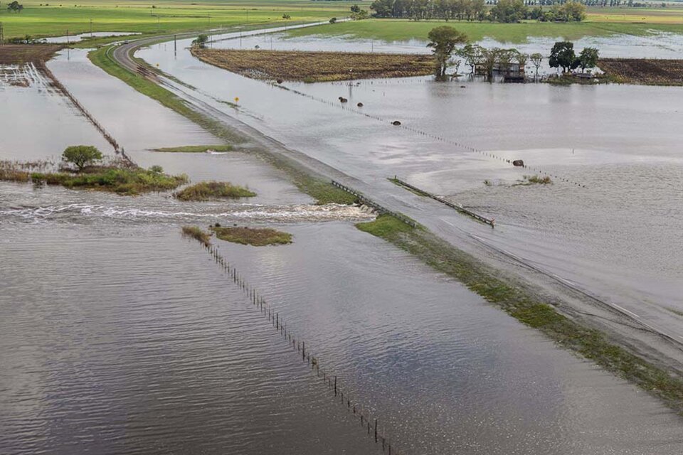 En Arroyo Seco cayeron 400 milímetros y el agua llegó a lugares de la localidad que nunca se habían inundado. (Fuente: Télam)