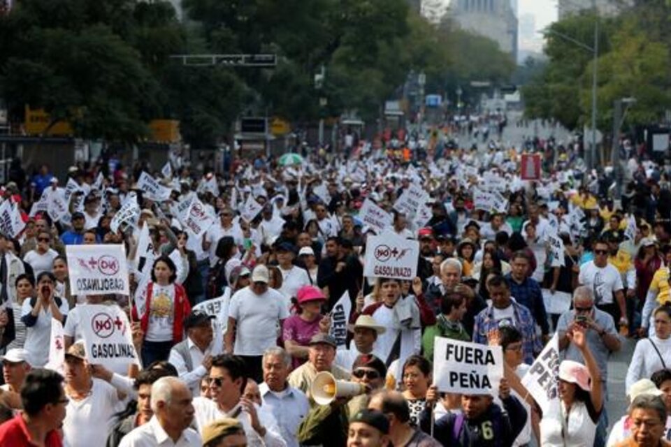 Solamente en la capital mexicana hubo 38 movilizaciones contra la decisión. (Fuente: EFE)