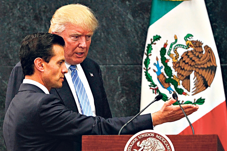 El presidente mexicano, Peña Nieto, recibió a Trump cuando era candidato, en agosto de 2016.