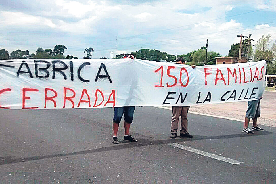 Alpargatas cerró esta semana su planta en San Luis y echó a 150 trabajadores.
