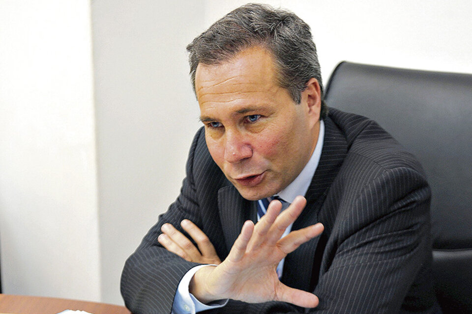 Alberto Nisman trabajó paralelamente en dos textos contradictorios.  (Fuente: AFP)