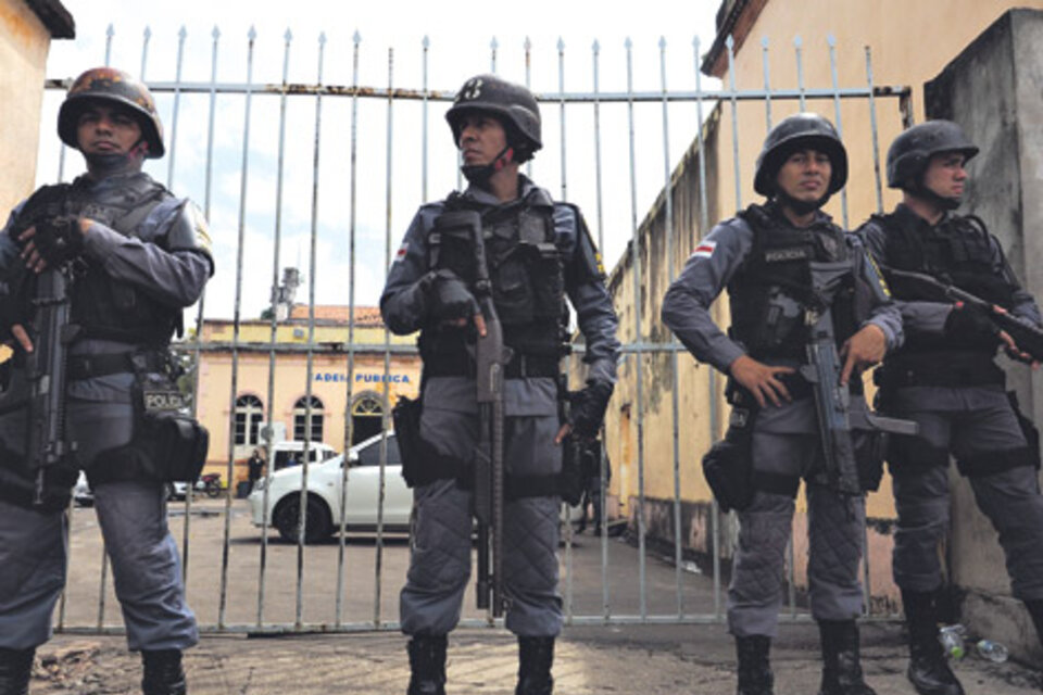 Cuatro presos fueron asesinados ayer en otra cárcel de Manaos, capital del estado de Amazonas.