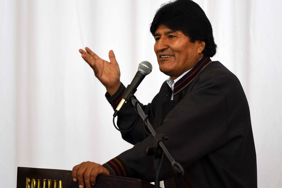 Bolivia envía una delegación por el decreto migratorio de Macri (Fuente: EFE)