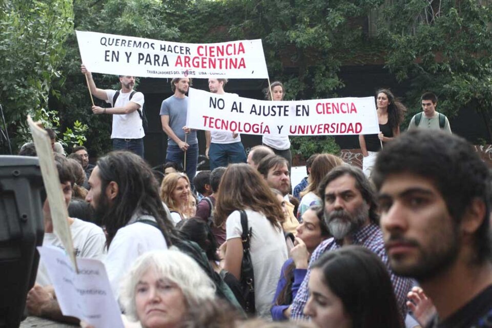 Protesta frente al CONICET (Fuente: Leandro Teysseire)