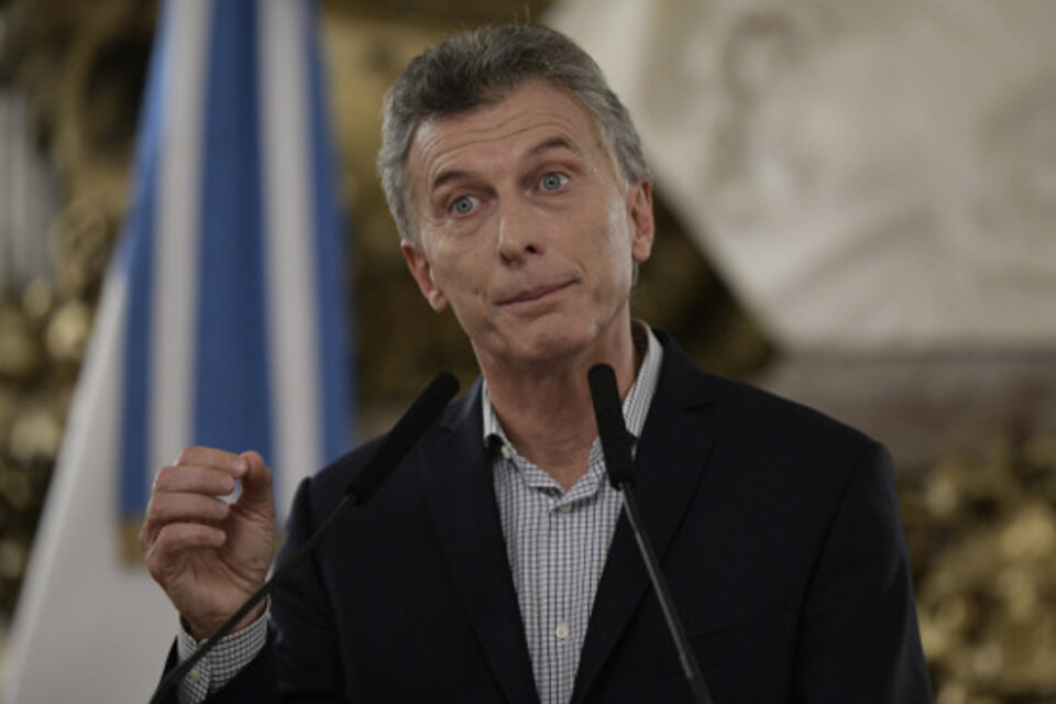 "Yo cada vez que me equivoco, lo reconozco, rectifico", justificó Macri. (Fuente: AFP)