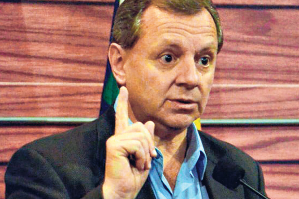 José Alberto Gonzáles, presidente del Senado de Bolivia, apuntó contra Juliana Awada.