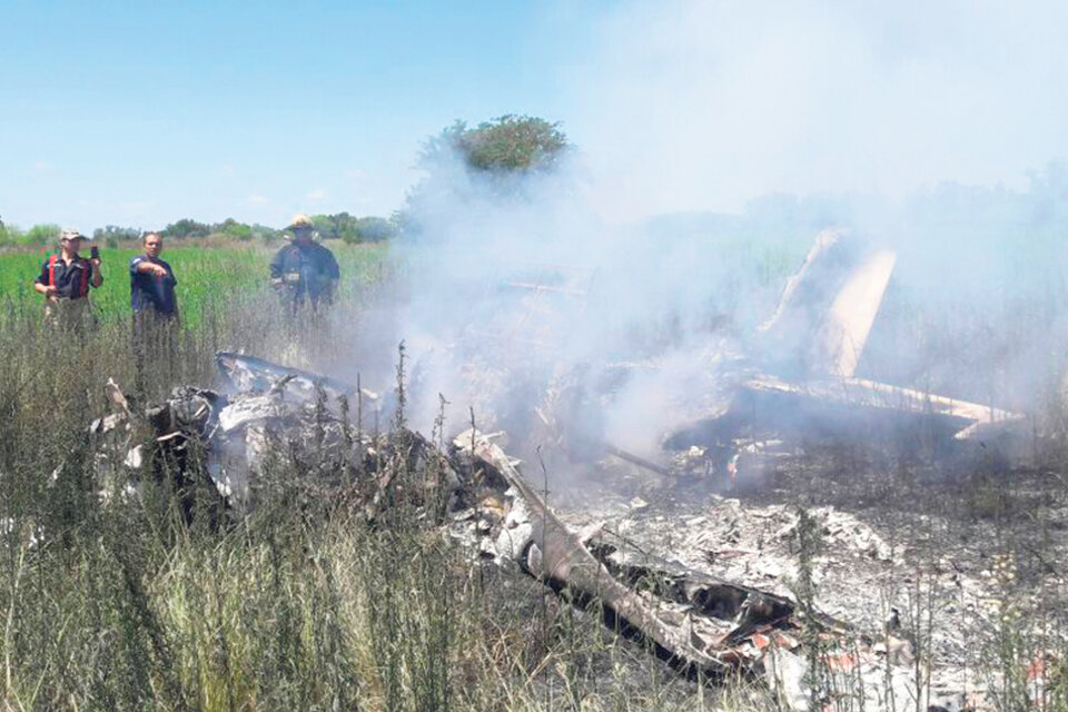 No hubo sobrevivientes tras el incendio y desplome del Cessna 210. (Fuente: DyN)
