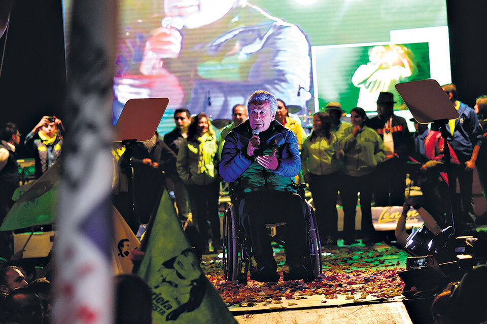 Cierre de campaña de Lenin Moreno, candidato de Alianza PAIS, en la capital ecuatoriana. 