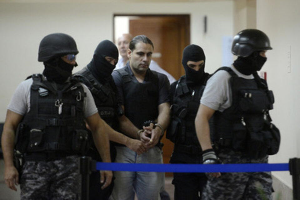 El Panadero Ochoa ingresa a la sala de audiencias para presenciar el juicio en su contra.  (Fuente: Andres Macera)