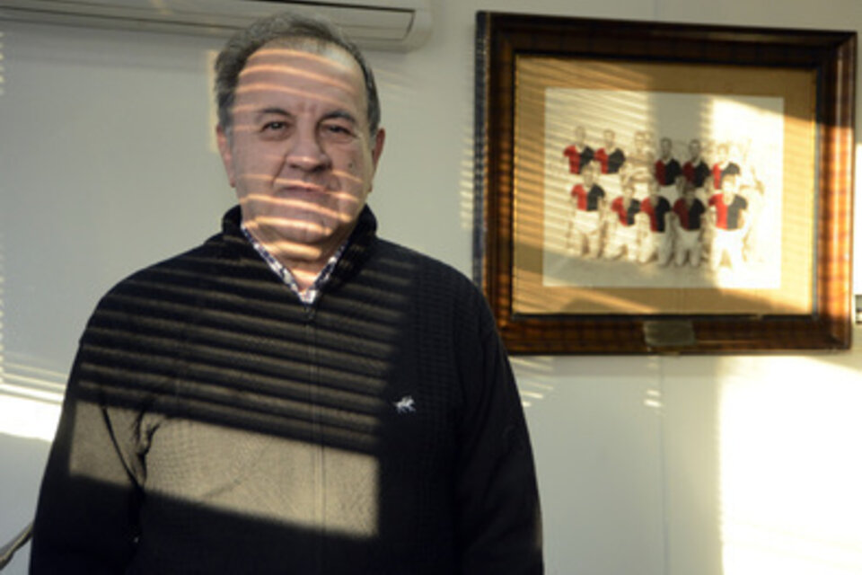 José Menchón, secretario de Newell's, negoció el acuerdo de pago con el plantel.